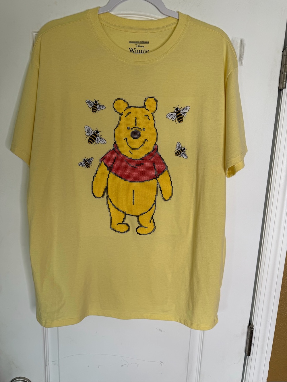 Freeze Disney Winnie the Pooh Yellow Tee W/Pixelated Cross Stitch Pooh Size XL